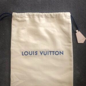 Louis Vuitton Capucines Leather Tag Fabric Dust Bag